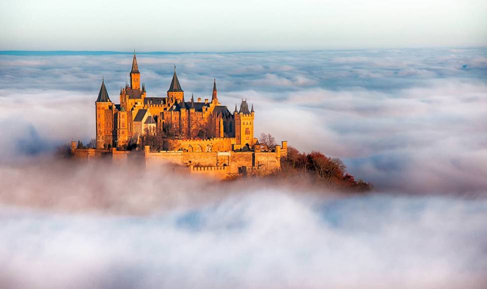 Фотообои Замок в облаках | арт.12419