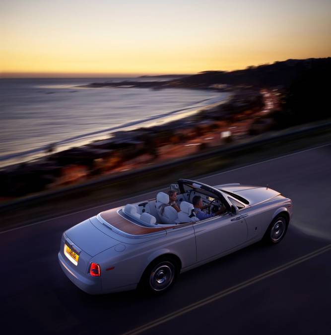 Фотообои Rolls-Royce | арт.25150
