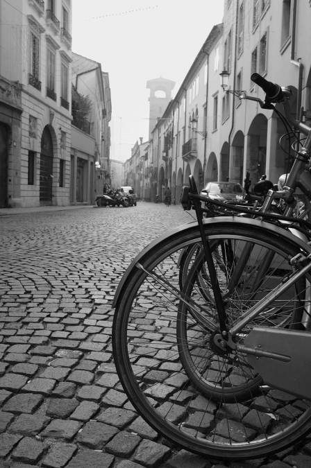 Фотообои Улица. Велосипеды | арт.11334