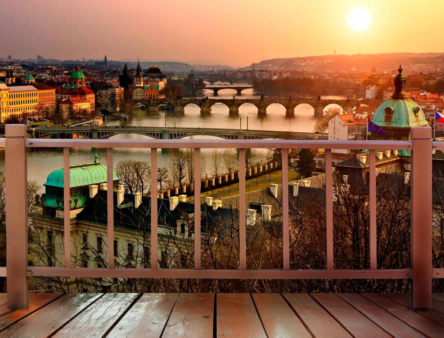 Фотообои Вид с балкона на вечернюю Прагу | арт.11376