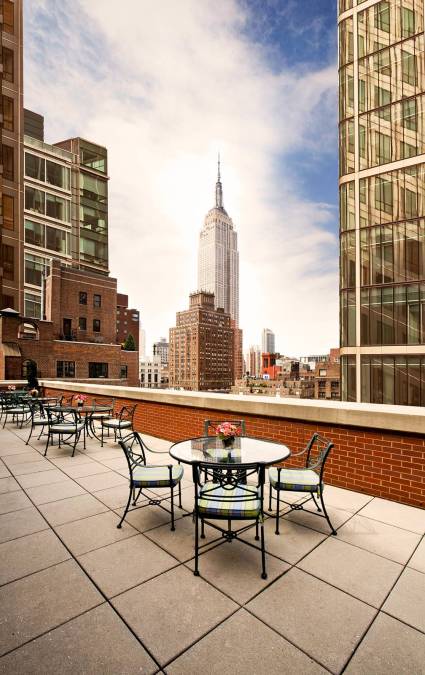 Фотообои Кафе на крыше в Нью-Йорке | арт.11461